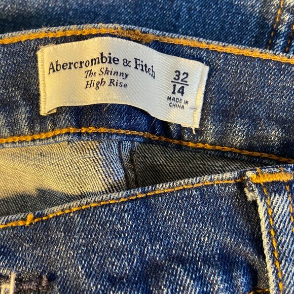 **Abercrombie & Fitch** High Rise Skinny Jean 32 - Picture 5 of 6